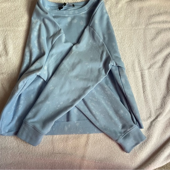 Comfortable Kendall + Kylie sweater! Never worn. - Picture 2 of 3